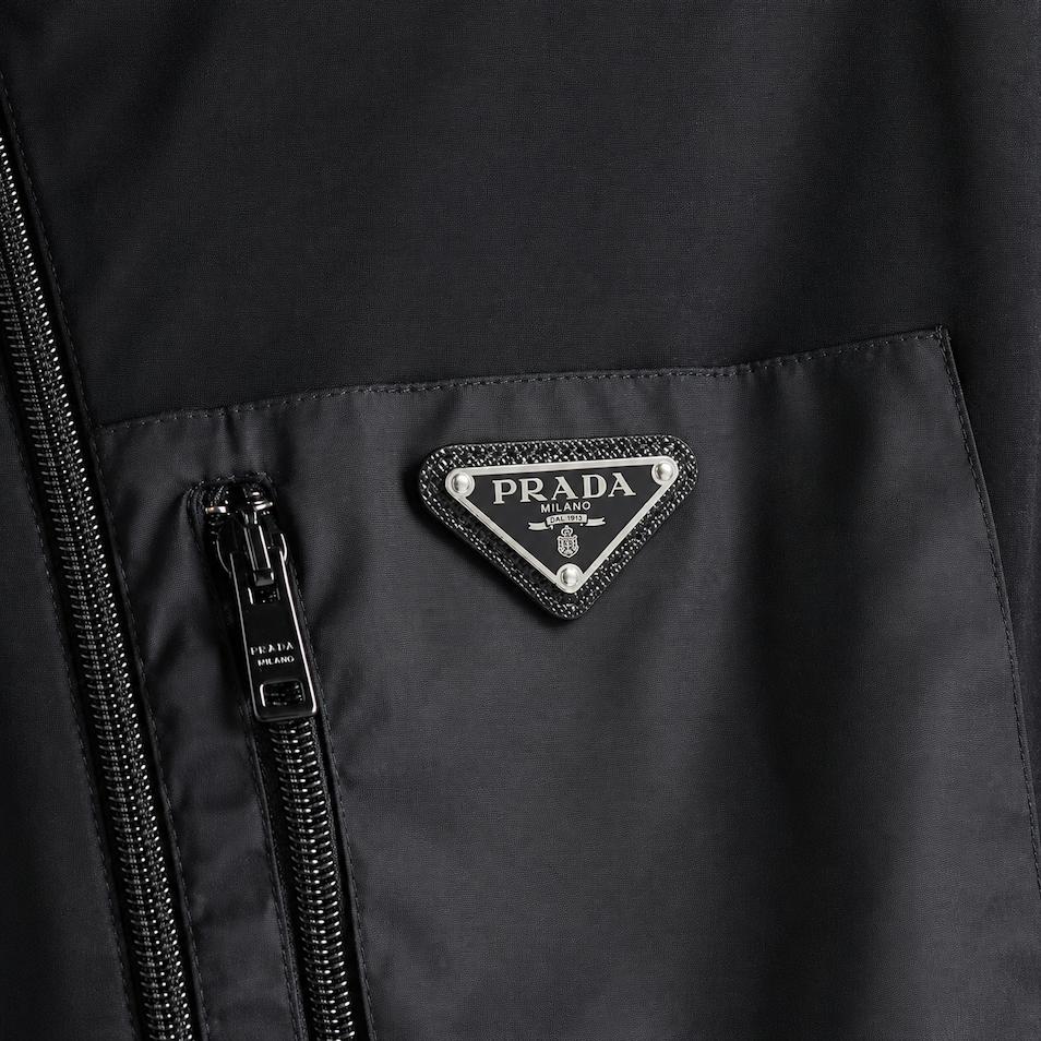 PRADA ジップアップパーカー