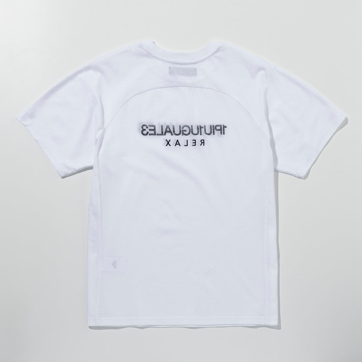 1PIU1UGUALE3 RELAX  リバースロゴ半袖Tシャツ