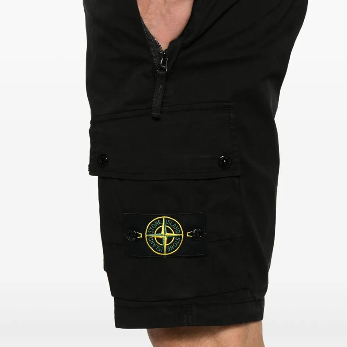 STONE ISLAND ショートパンツ