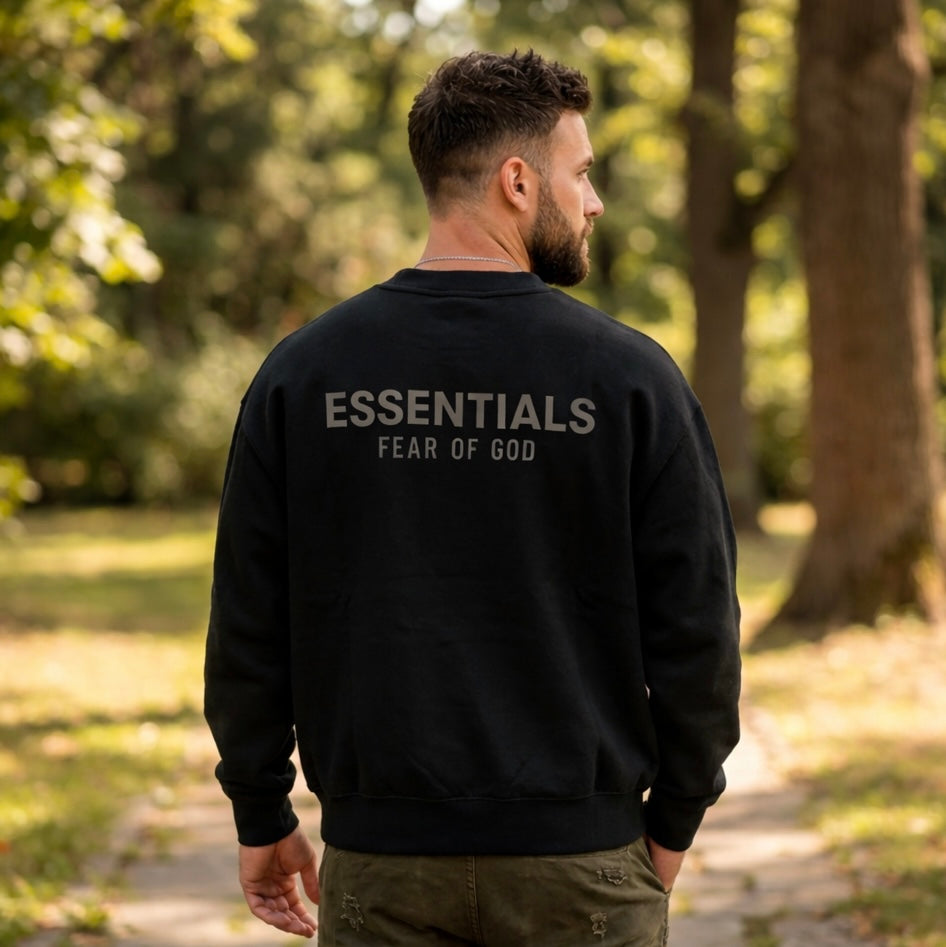 ESSENTIALS スウェット Classic Fleece Crewneck